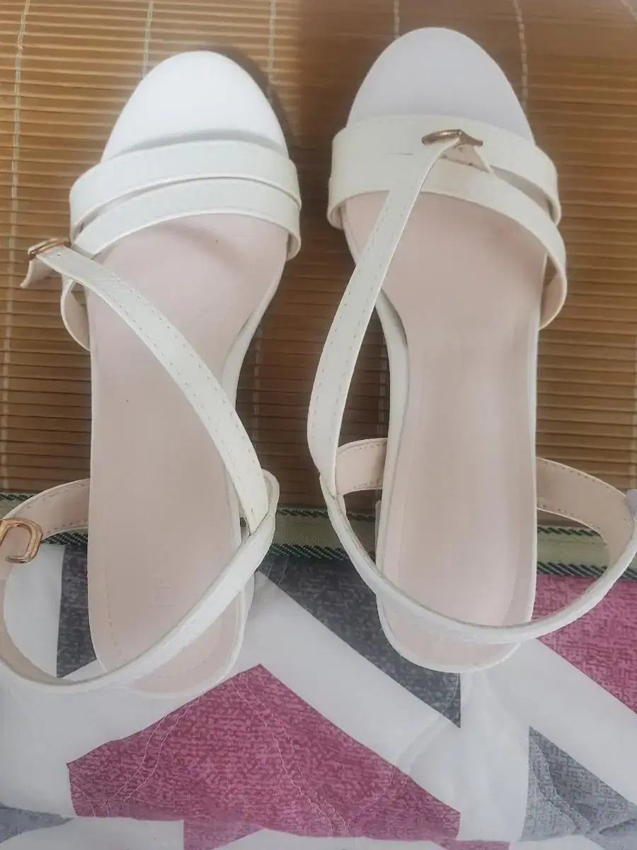 메리제인 샌들힐 230