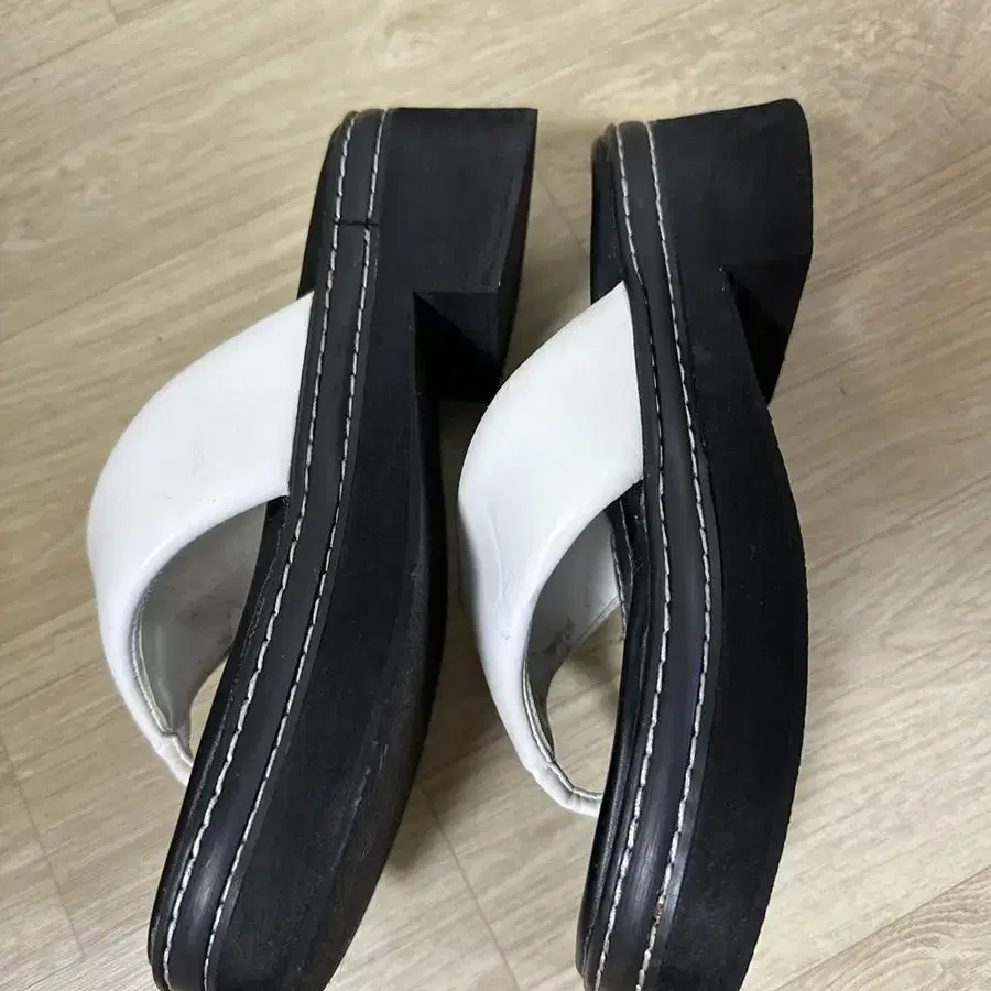 att padded flip flop 에이티티 쪼리 230