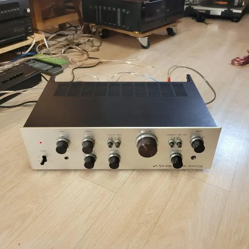 完動品　Victor プリメインアンプ JA-S300 stereo 完動品 Victor ビクター ステレオアンプ プリメインアンプ JA