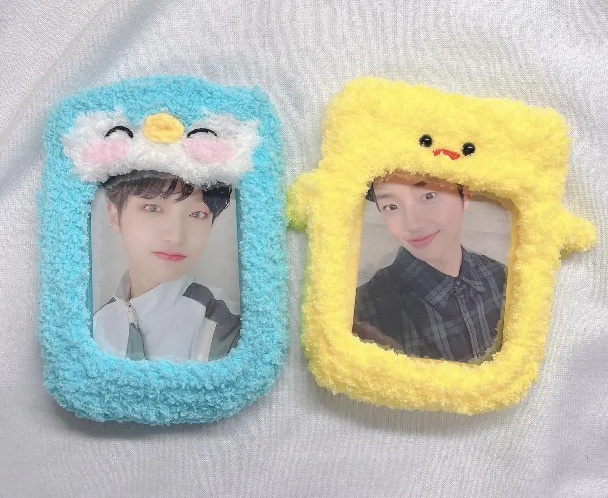 Penguin chick fur photocard holder crochet photocard holder