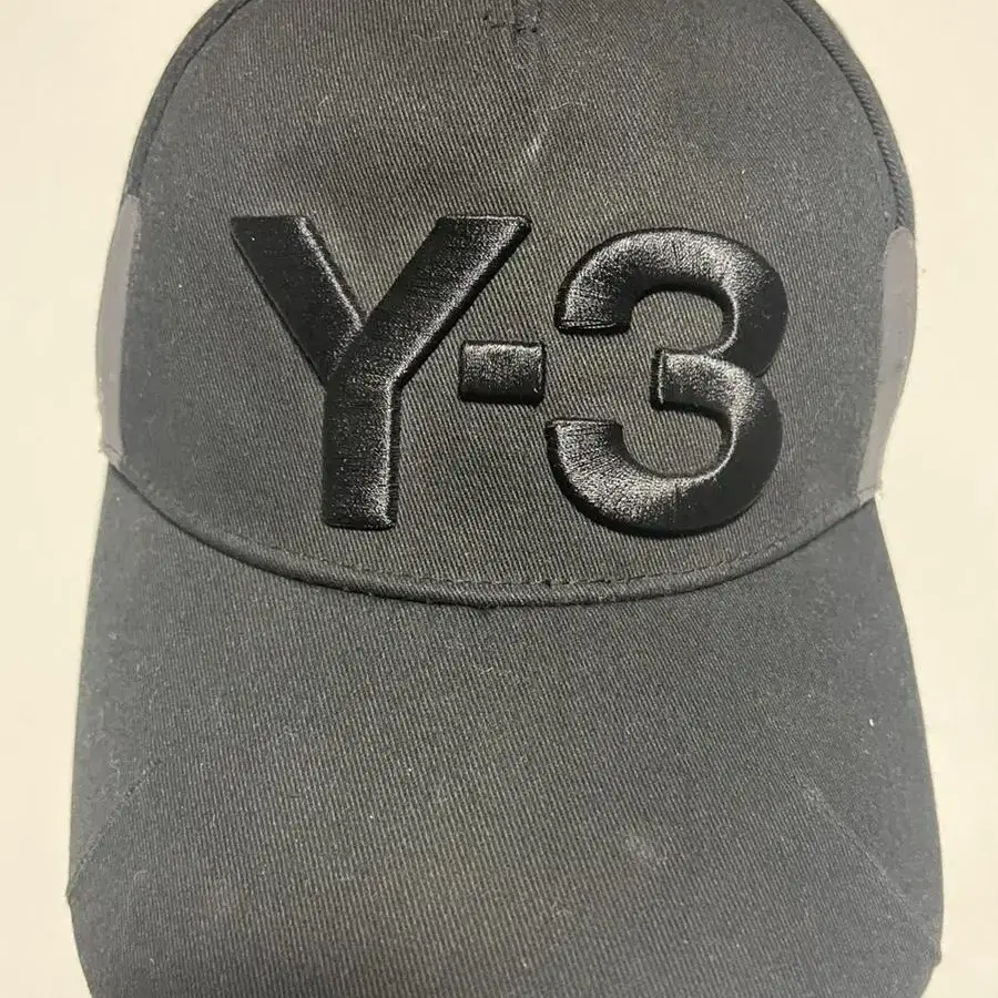 Y-3 아키택트 볼캡