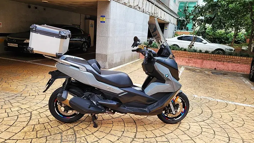 깔끔하게 관리한 BMW C 400 GT 판매합니다.(2019년식)