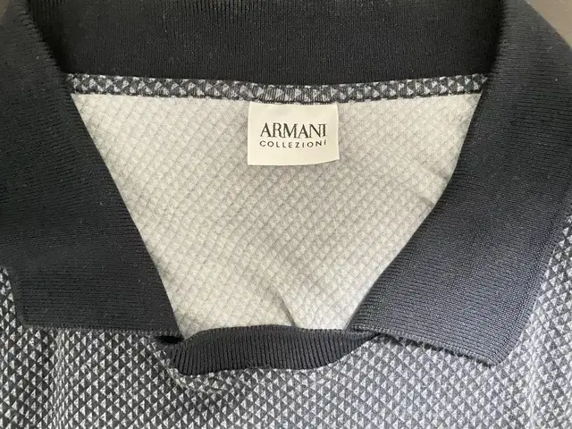 Armani 반팔티