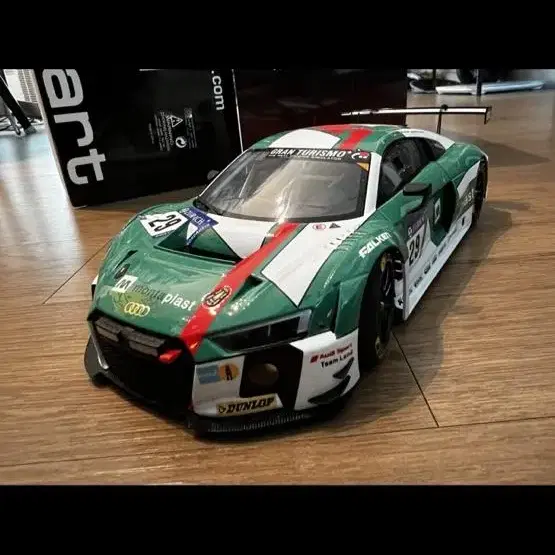 1:18오토아트 아우디R8 GT3