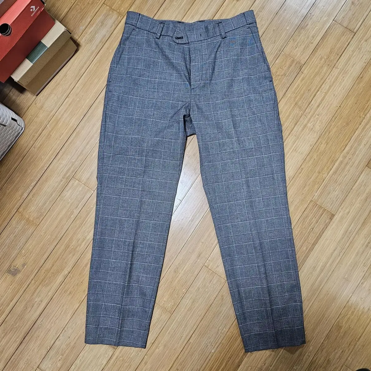 Spao gray checked tapered slacks size 30 for sale!