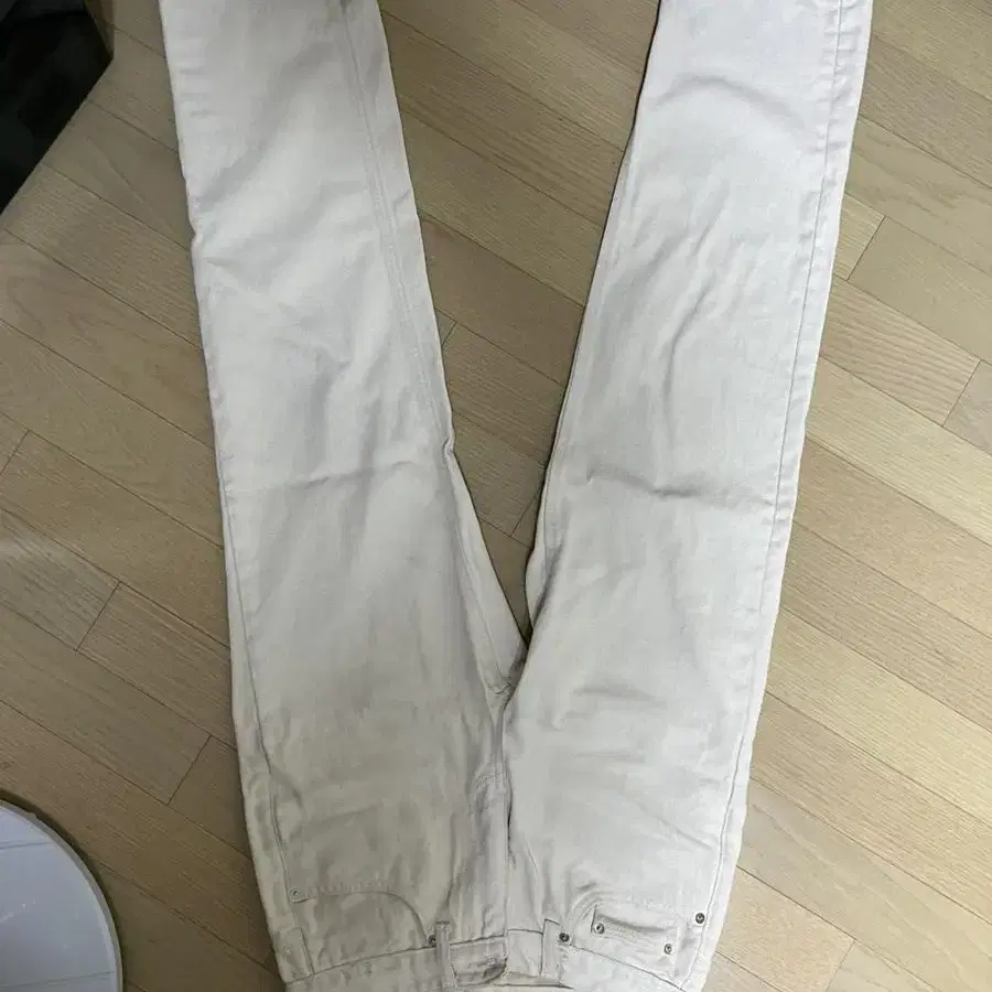 브랜디드 1880 PURE CREAM JEANS