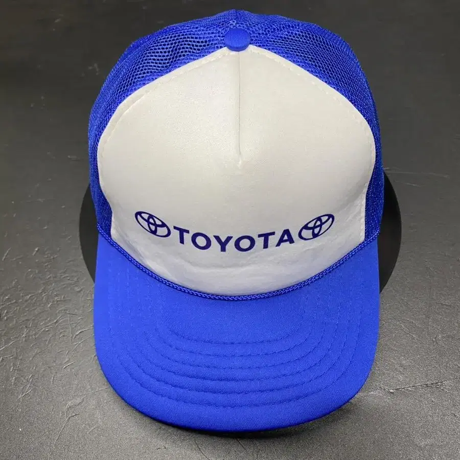 Toyota vintage trucker cap