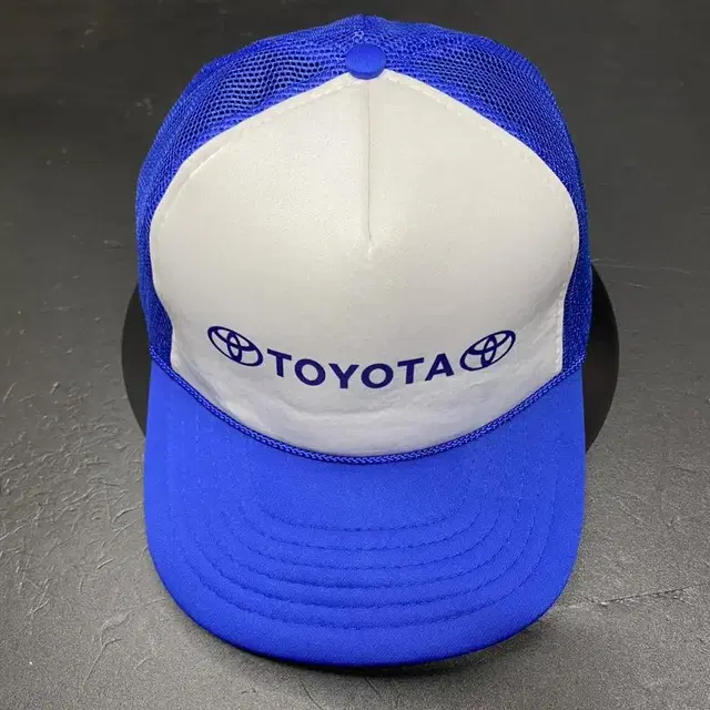 Toyota vintage trucker cap