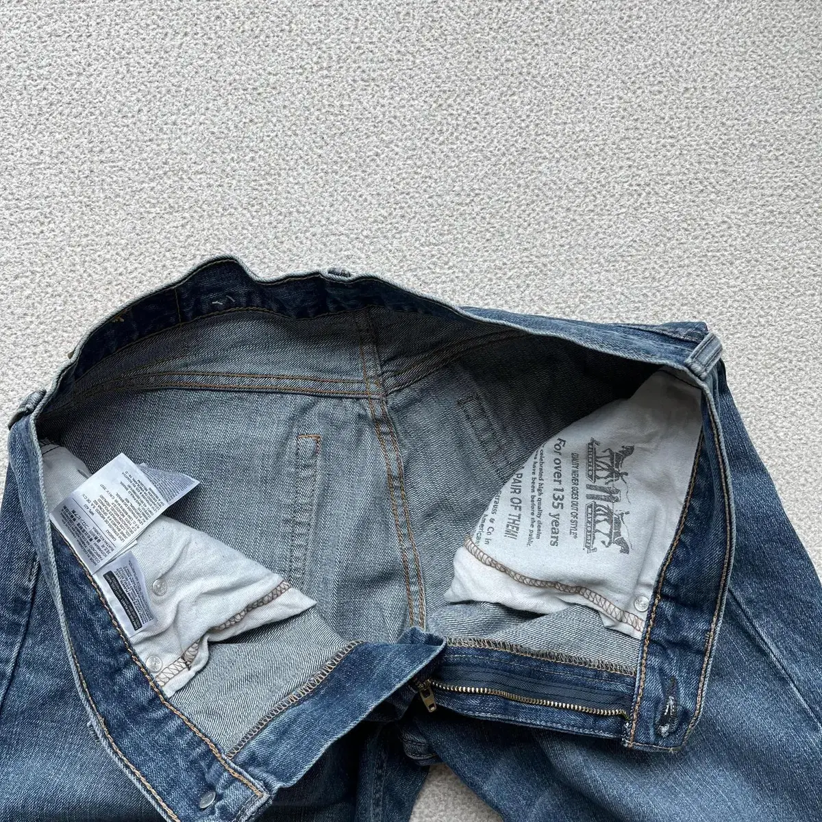 levi's vintage 559