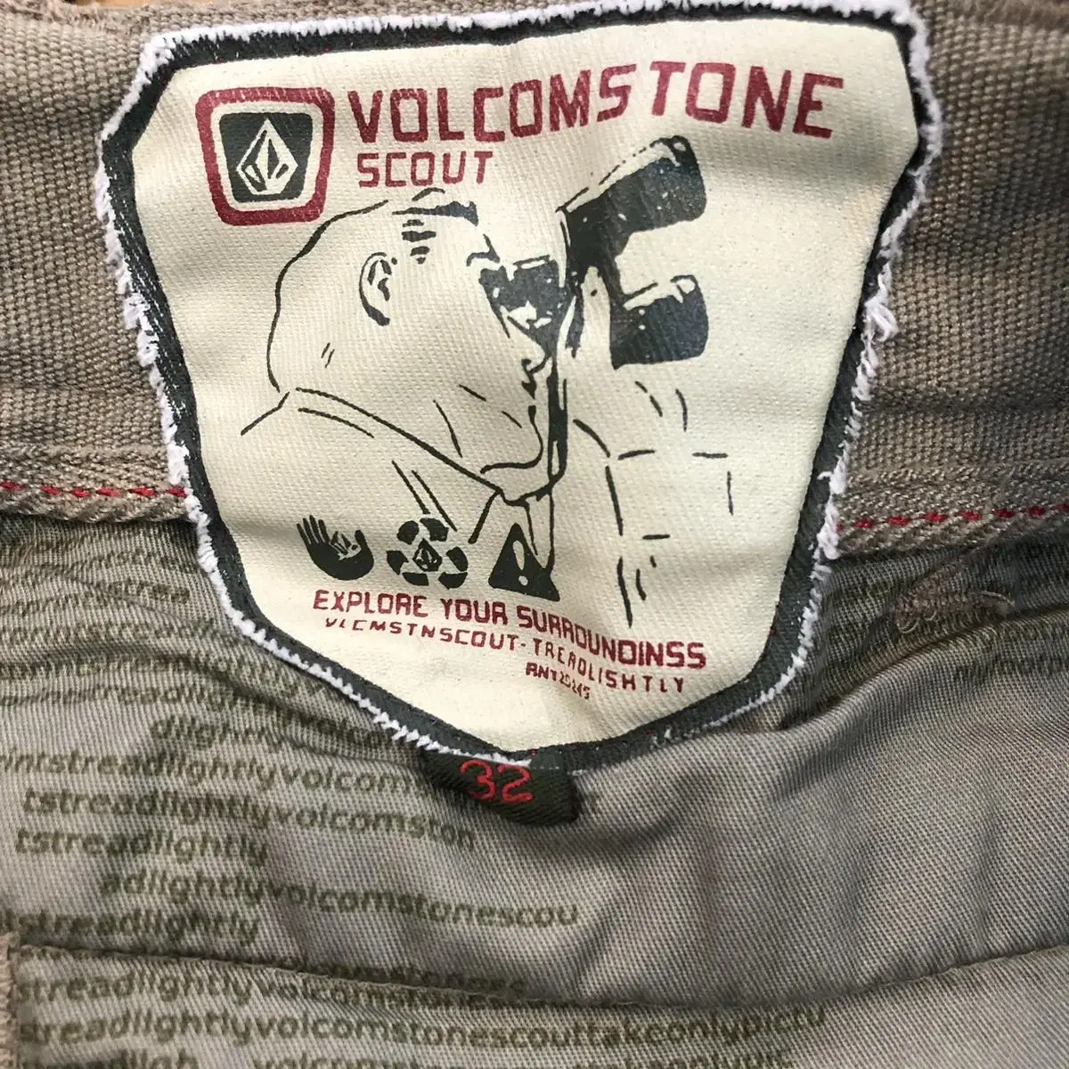 Vintage VOLCOMS TONE SCOUT  beige carg