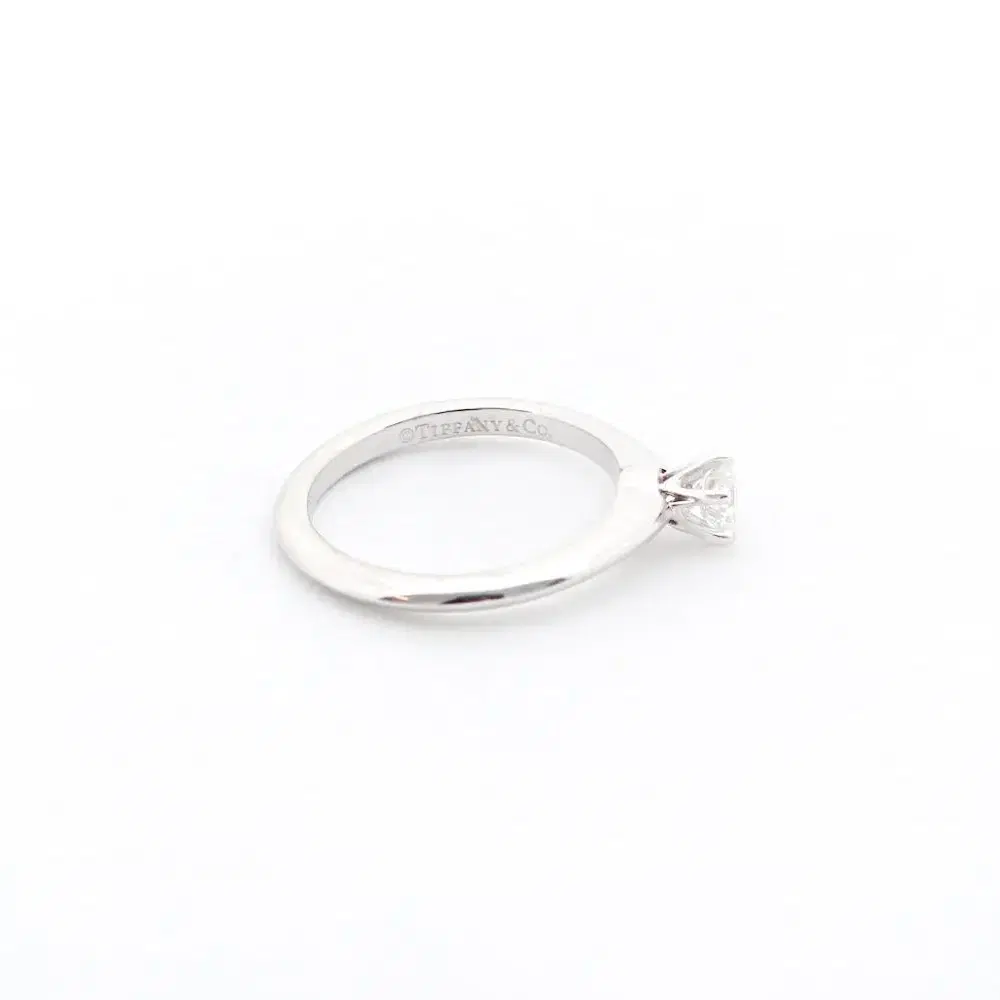 티파니 PT950 0.25CT 솔리테어 다이아 웨딩 링 8.5호