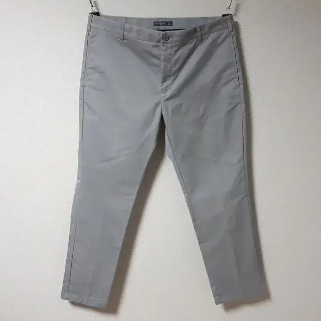 38/VAN HEUSEN Light Grey Pants/38-239