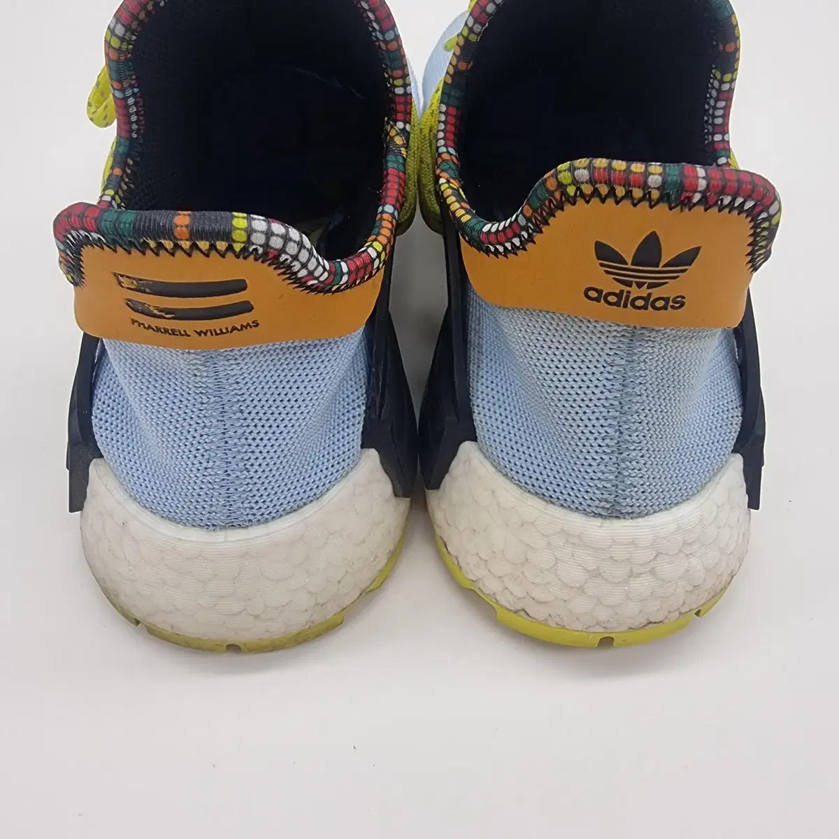 아디다스 퍼렐 윌리엄스 HU NMD 260사이즈