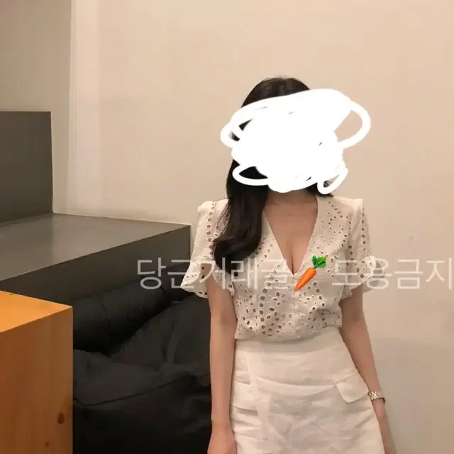 자라 펀칭블라우스 레이스블라우스 플라워펀칭블라 반팔블라우스