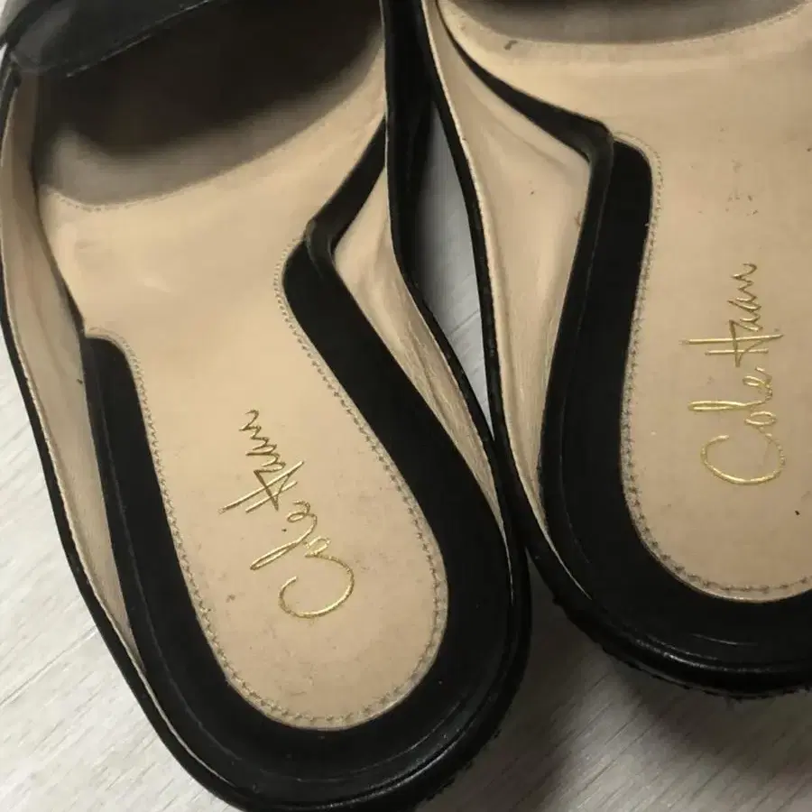 Cole Haan mule slipper low heel 245