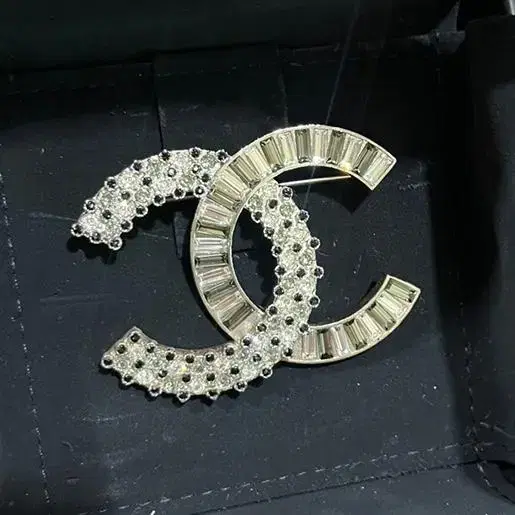 Chanel CC Logo Brooch