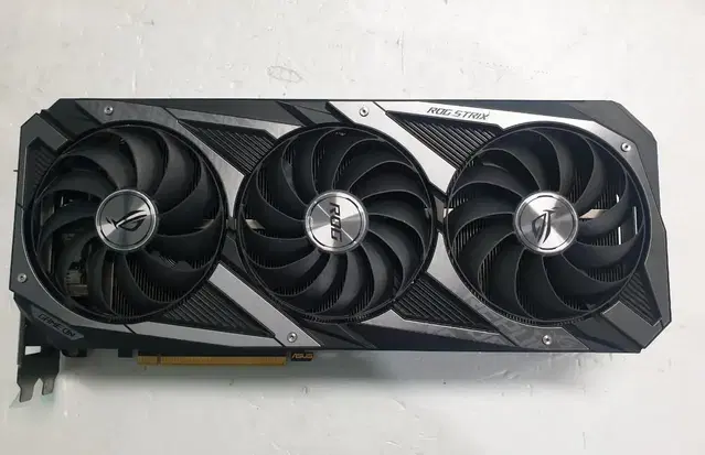 아수스 로그스트릭스 rtx3080 10기가 그래픽카드 팝니다.