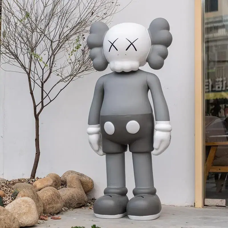 새상품 카우스 kaws 대형 동상 피규어 135cm 오리지날 디자인