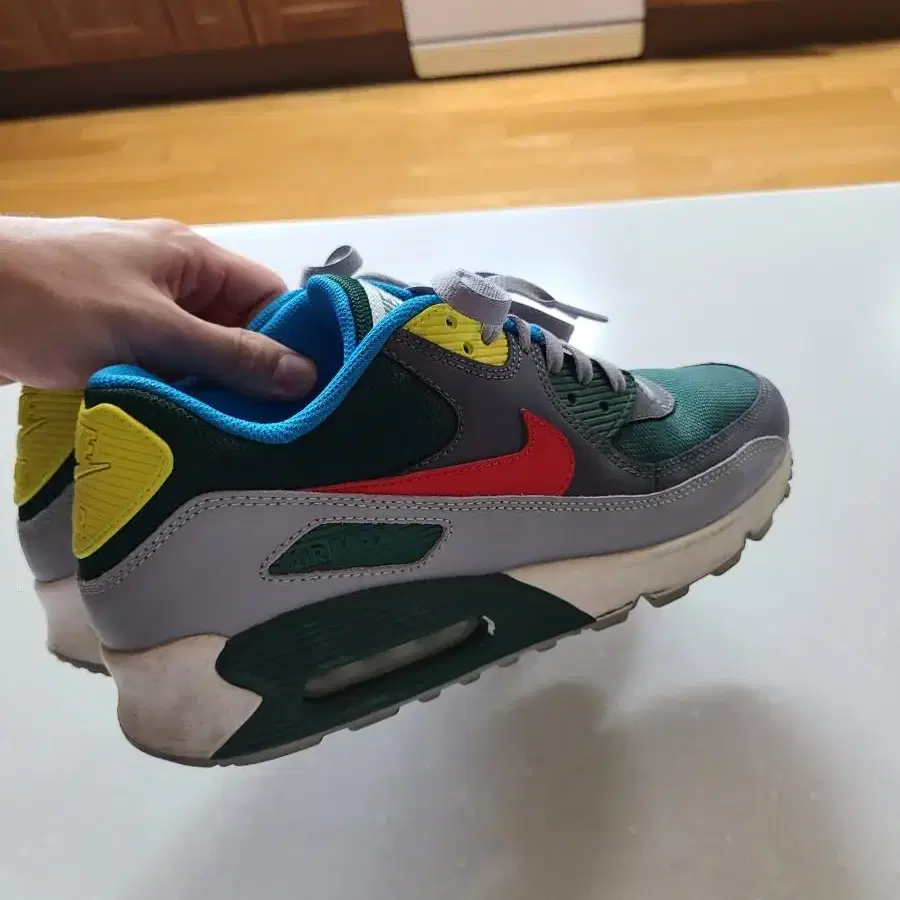 (270) Nike Airmax 90 Rick and Morty