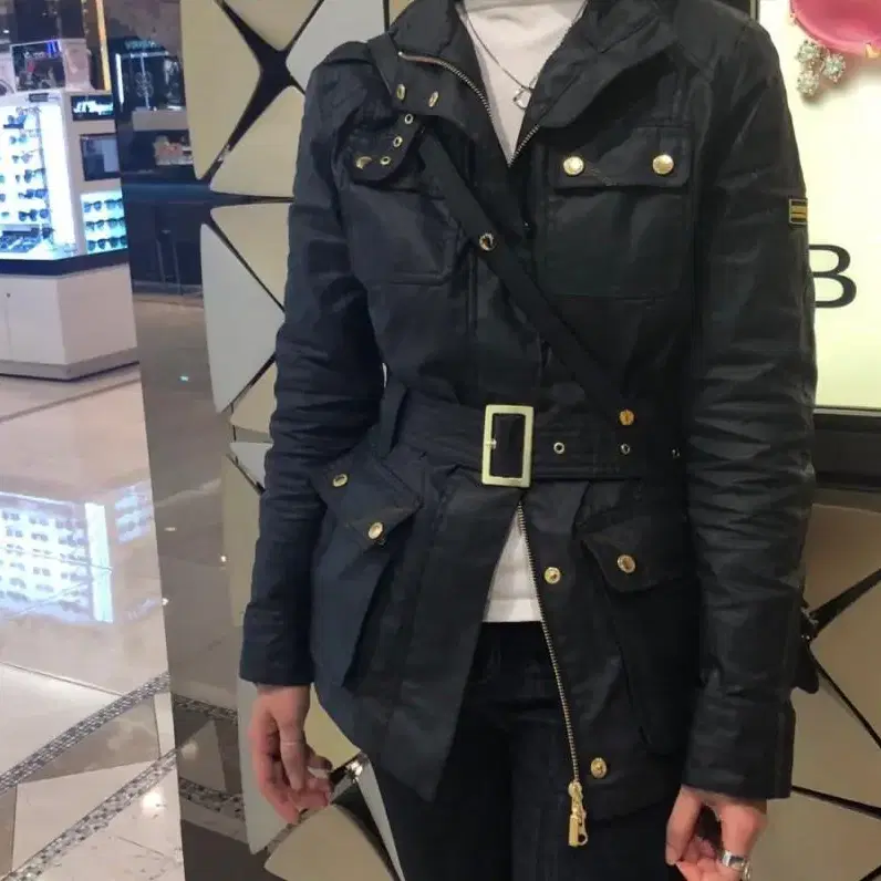 BARBOUR 바버 Barber International Bearing Wax Jacket Women's