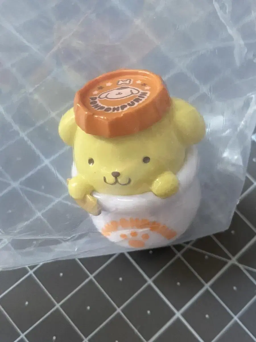 Sanrio Pompompurin Miniature Mascot (unsealed)