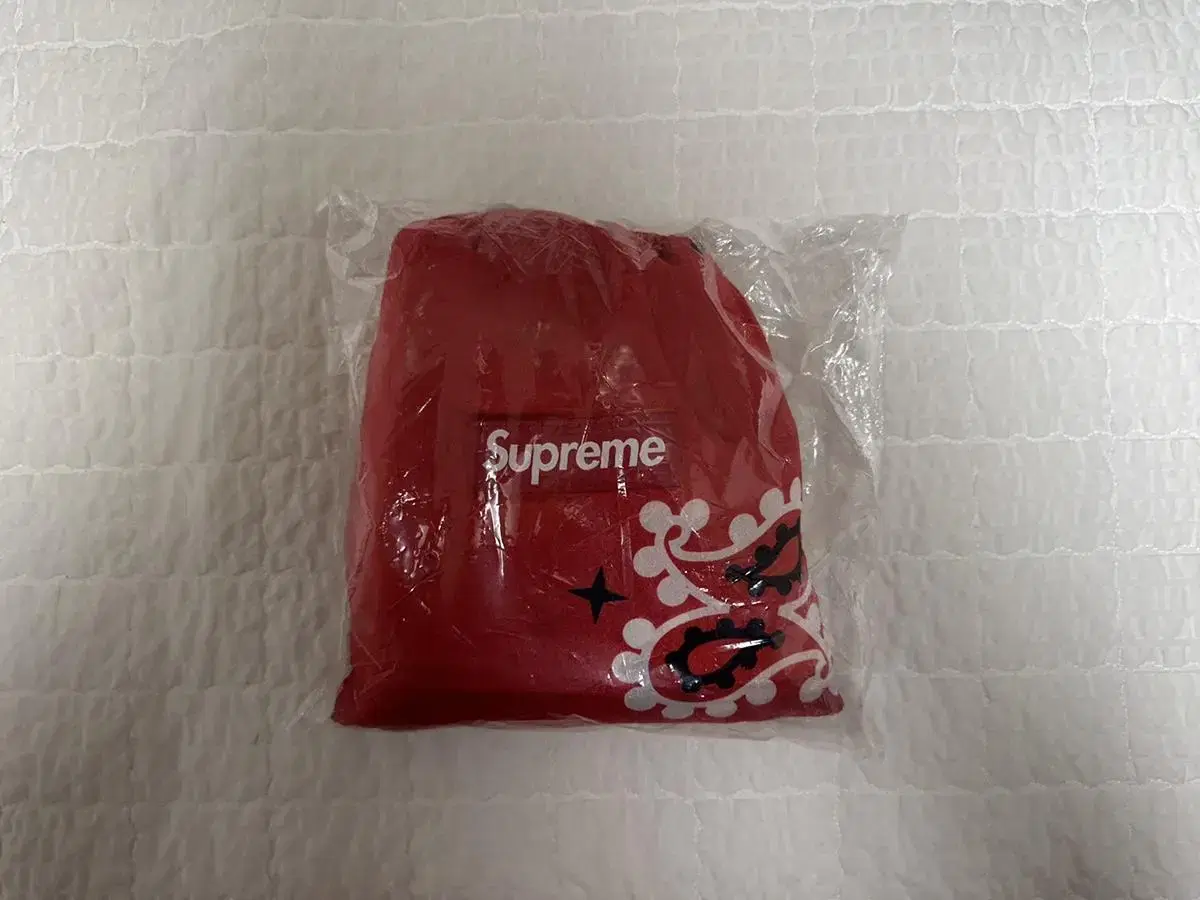 22SS SUPREME ENO NYLON BLANKET RED