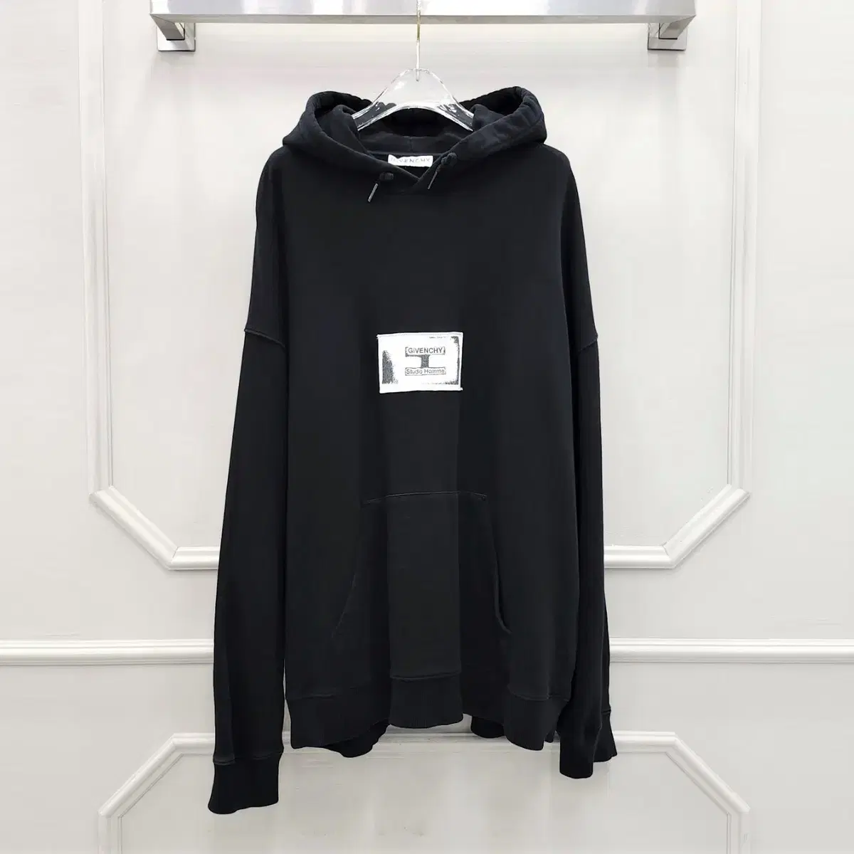 XXL / Givenchy Square Patch Logo Over Hoodie