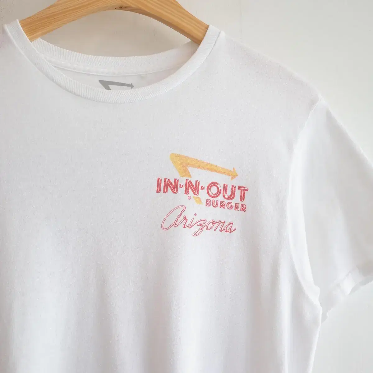 IN-N-OUT 인앤아웃 버거 빈티지 오피셜 티셔츠