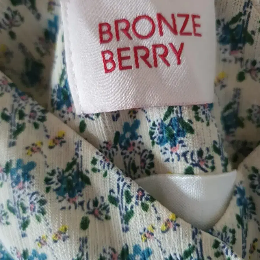 새상품새상품BRONZE BERRY원피스