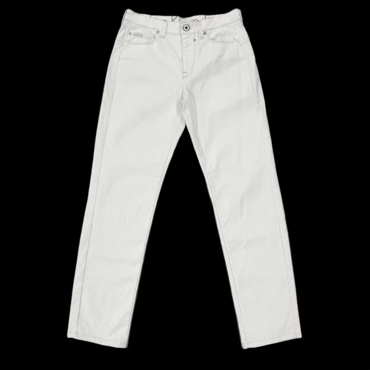 [30] Calvin Klein Low-Rise White Jeans