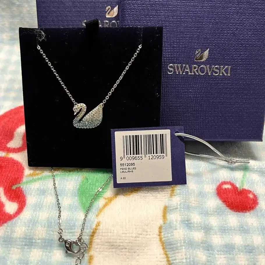 스왈로브스키 ICONIC SWAN PENDANT