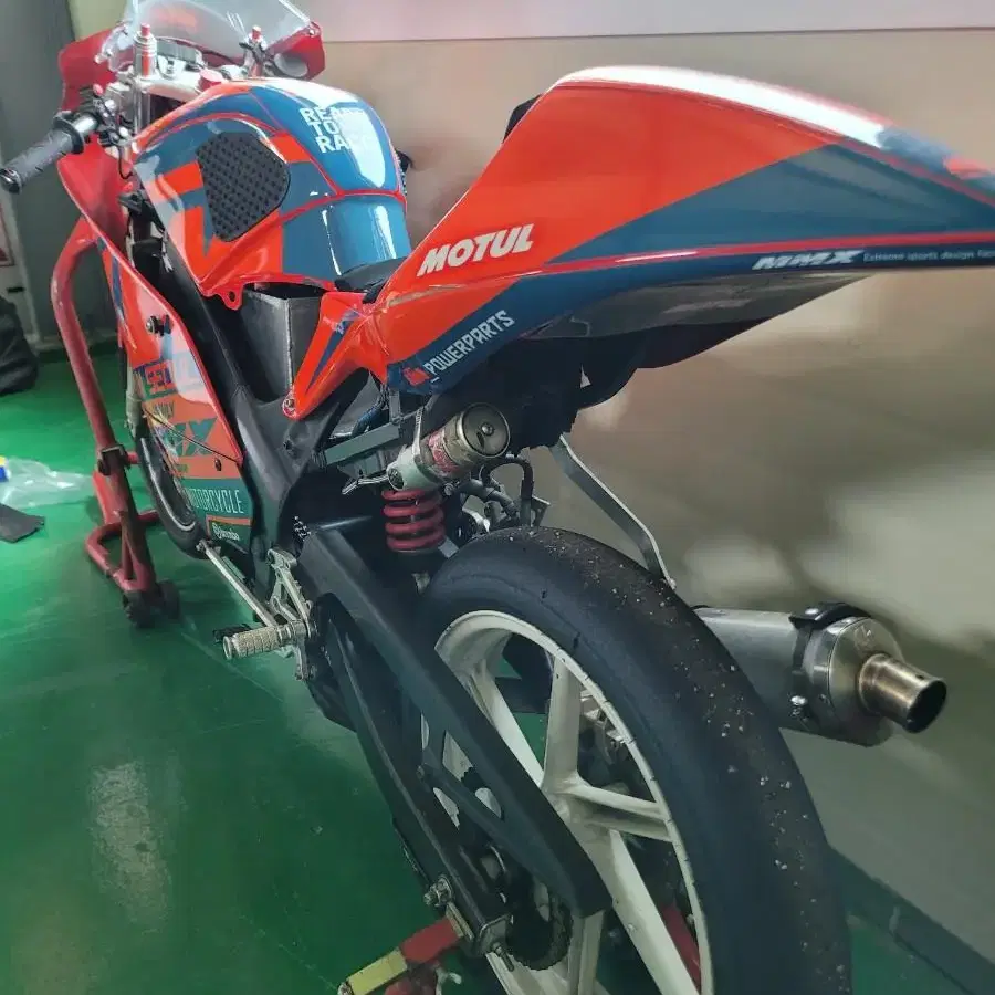 cbr150 레이스베이스. 팝니다.