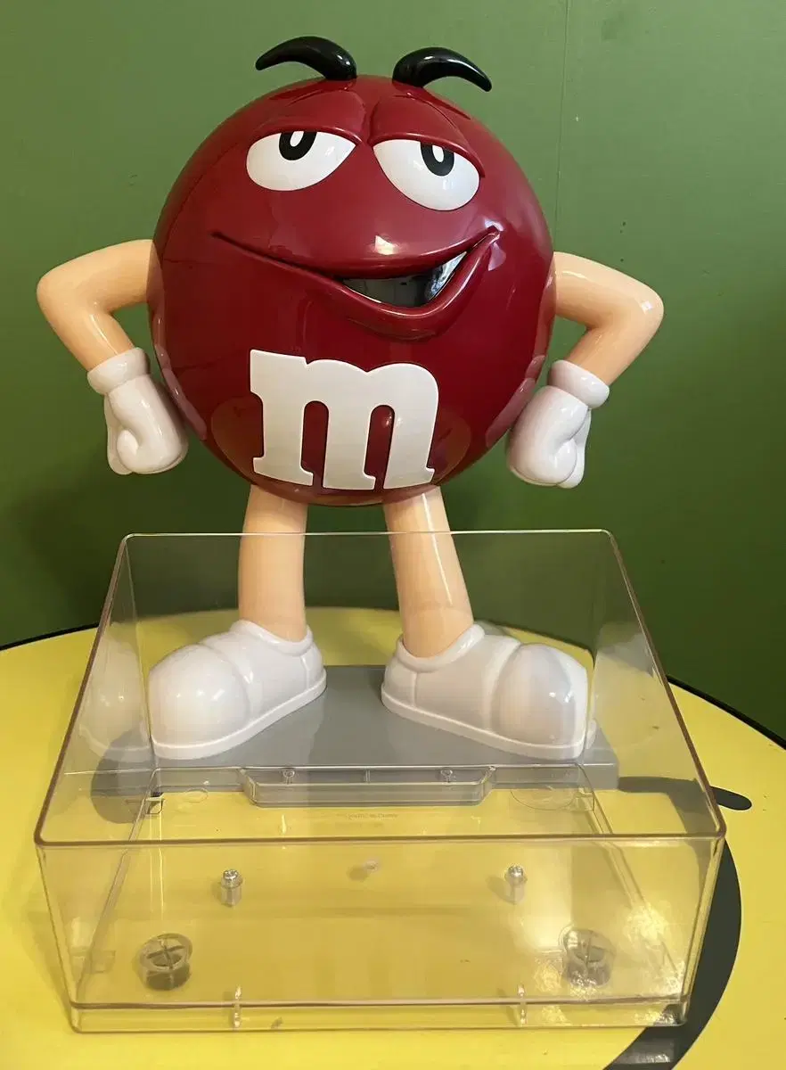 (NEW) M&M's M&M's Decoration. M&Ms Medium Figure