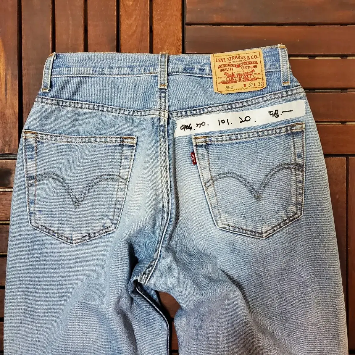 90s Levis 550 (30 inch)