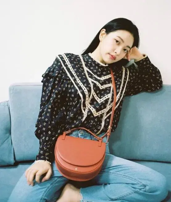 Hojae Rondi Bag New (red velvet yeri bag)