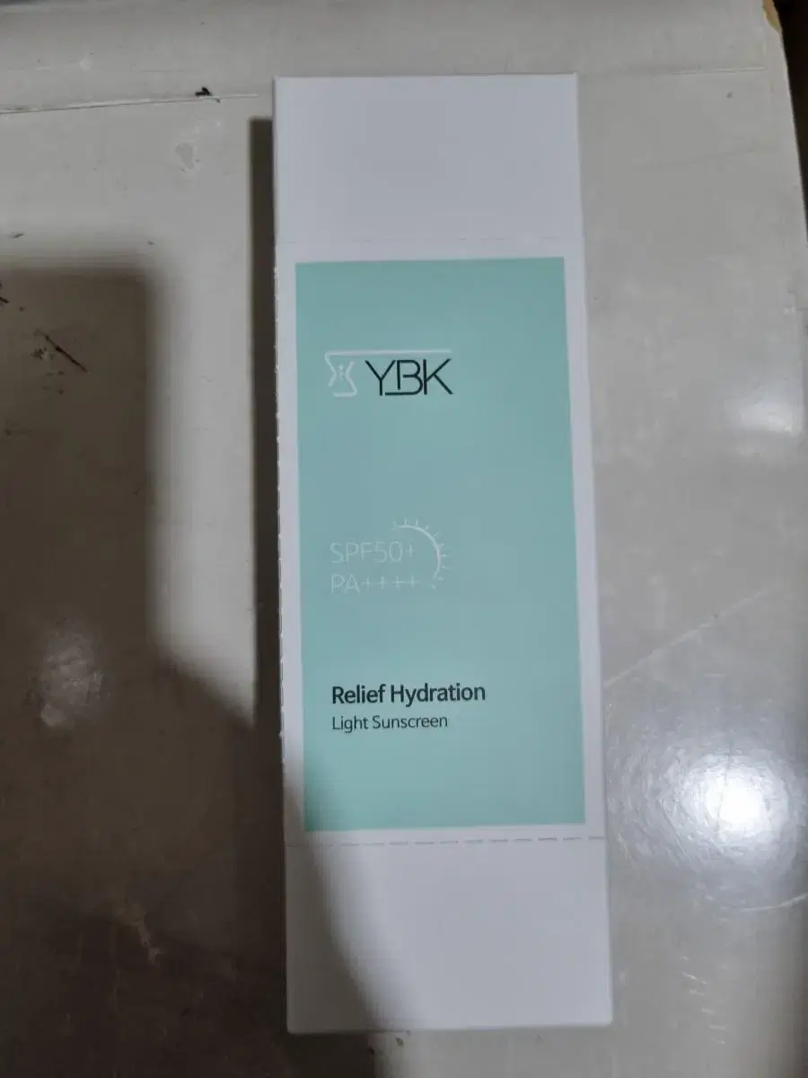 조건무배))YBK 와이비케이 릴리프 하이드레이션 선스크린 50ml 새제품