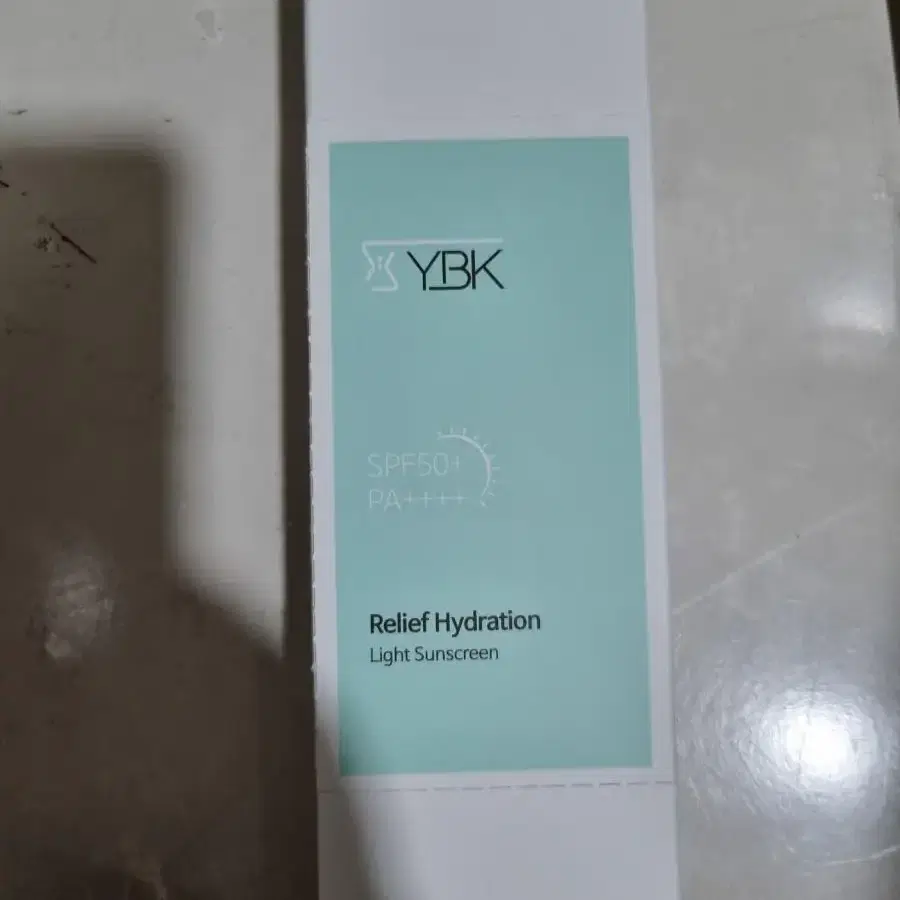 조건무배))YBK 와이비케이 릴리프 하이드레이션 선스크린 50ml 새제품