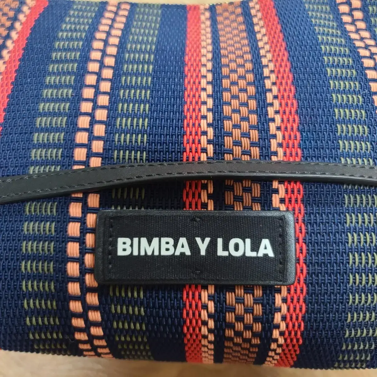 빔바이롤라 BIMBA Y LOLA 크로스백 미사용품