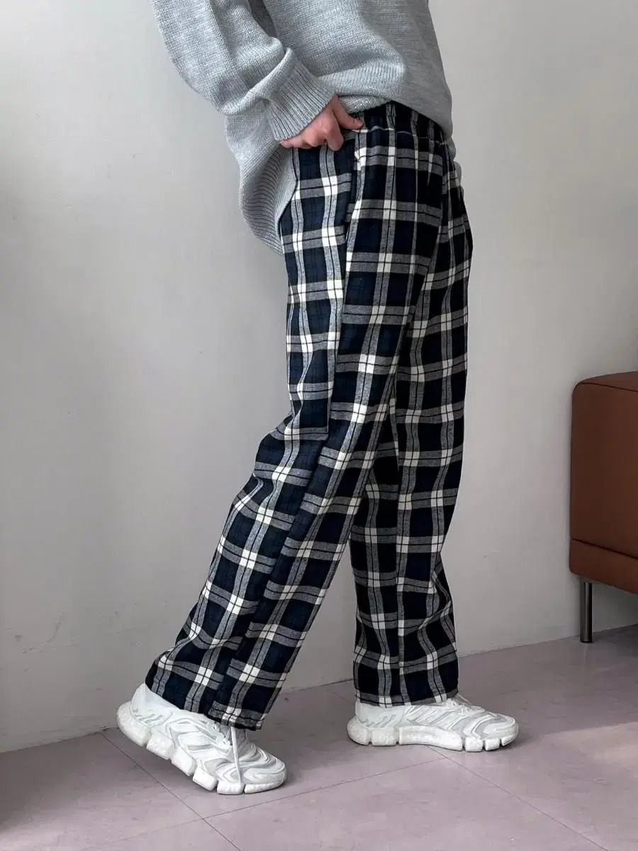 Free Shipping Checkerboard Tender Banded Pants Men's Banded Pants Men's Check Pants Men's Wide Pants