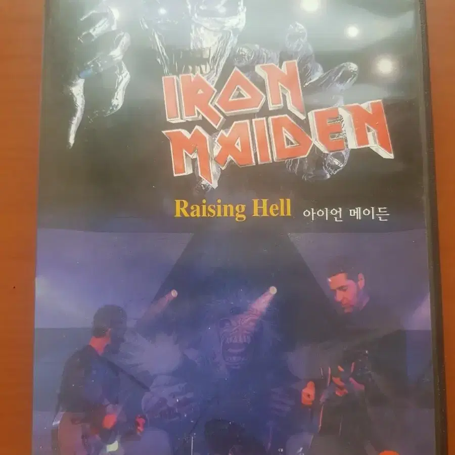 헤비메탈 아이언메이든 Iron Maiden Raising hell DVD