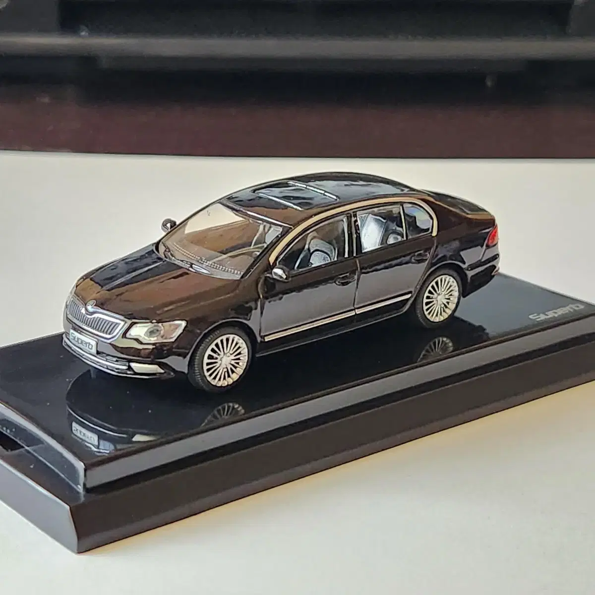 모형차 [1:64] 스코다 수퍼프 세단 Skoda Superb 자동차모형