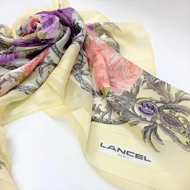 LANCEL 란셀 로즈 엔틱 번아웃 골드펄 빈티지 실크스카프 A674