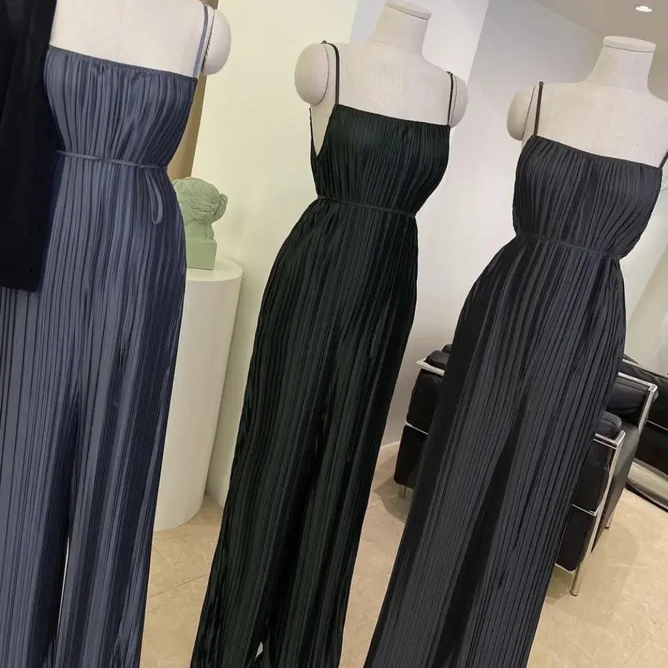 무드나인 자체제작 메이드 Pleats Maxi Jumpsuit 챠콜