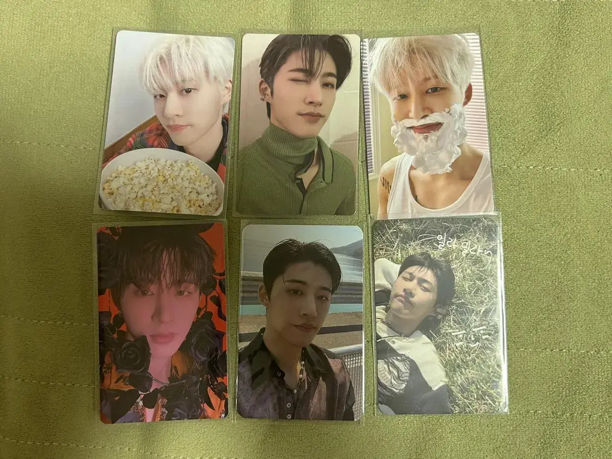 Sell B.I. Photo Cards