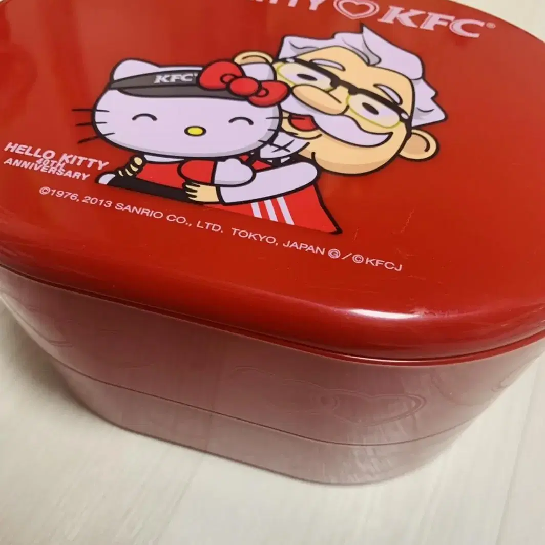 ( 정리 처분 ) 산리오 KFC 키티 고전도시락 2단