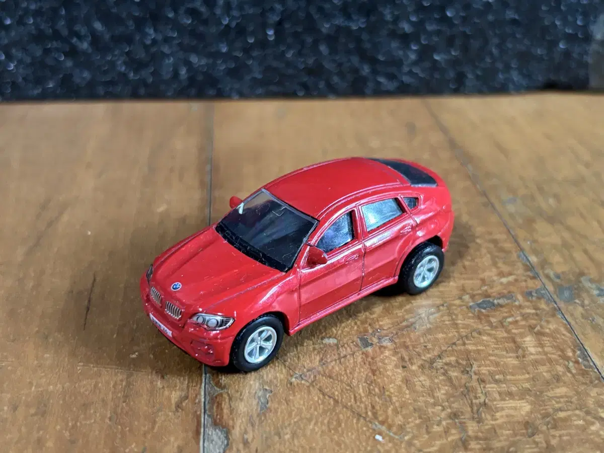 BMW X6 Die-cast Figure Model Interior Props 3