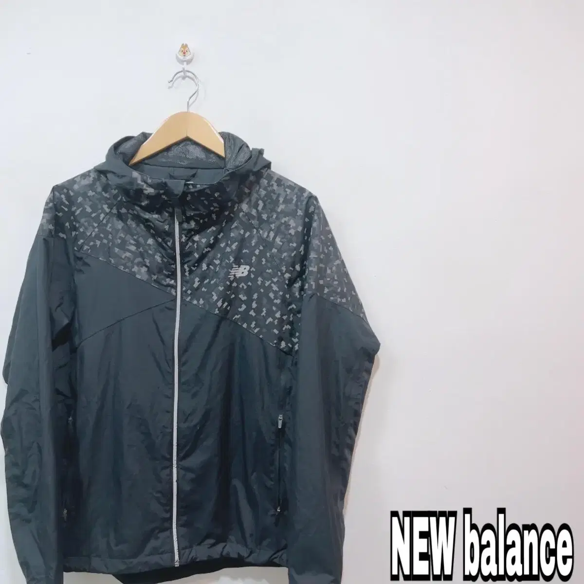 New Balance Black Patterned Public Windbreaker