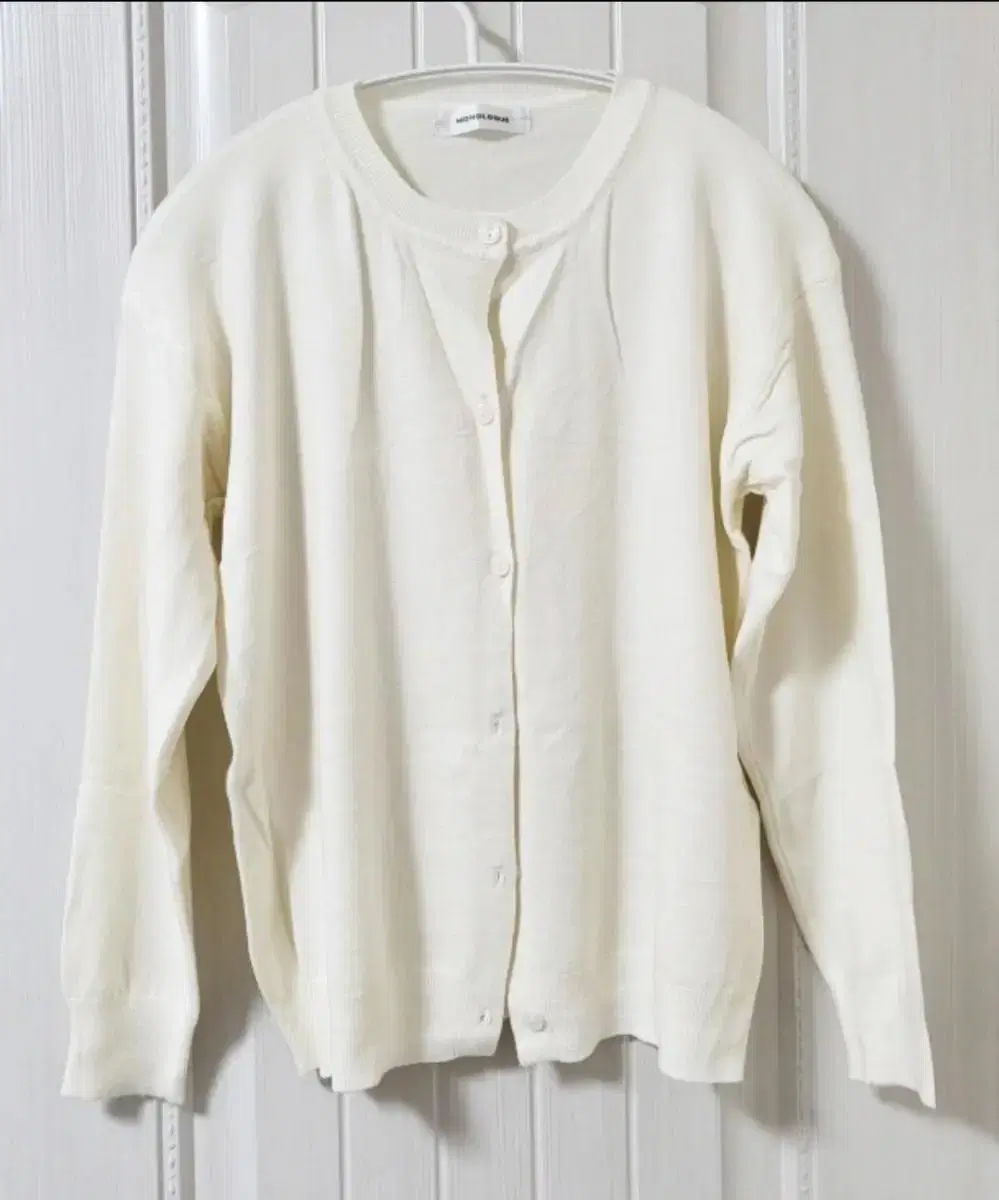 U-Neck Cardigan (New)