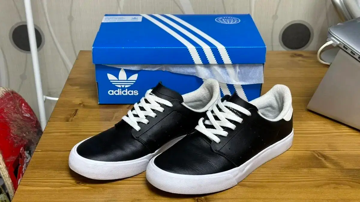 Adidas - Silly Leather (Black), 230mm
