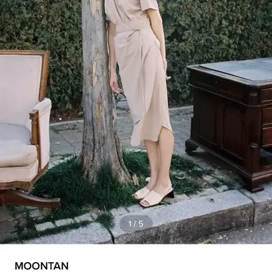 Moontan 문탠 HALF-SLEEVE WRAP DRESS